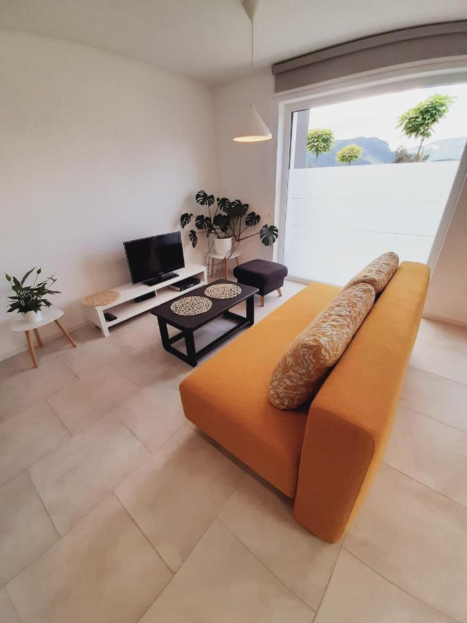 Green Bee Apartment Лешче Экстерьер фото